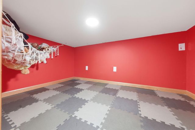 2529 Edinbrook Terrace, Brooklyn Park, MN 55443