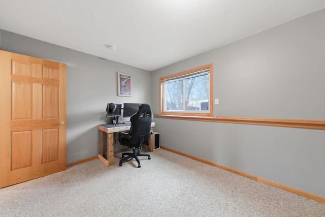 2529 Edinbrook Terrace, Brooklyn Park, MN 55443