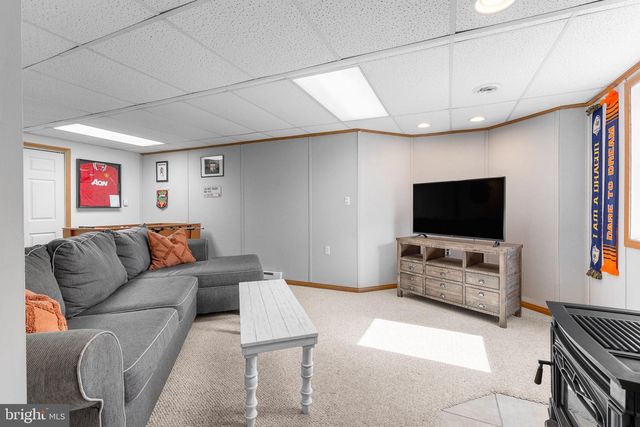 200 DOUBLETREE PL, Port Matilda, PA 16870