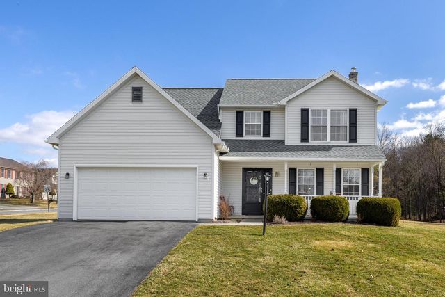 200 DOUBLETREE PL, Port Matilda, PA 16870