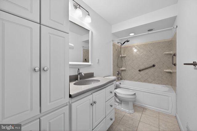 119 GARY DR, Hamilton, NJ 08690