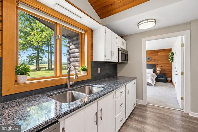 10904 MANLEY RD, Nokesville, VA 20181