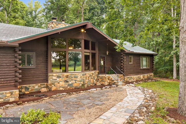 10904 MANLEY RD, Nokesville, VA 20181