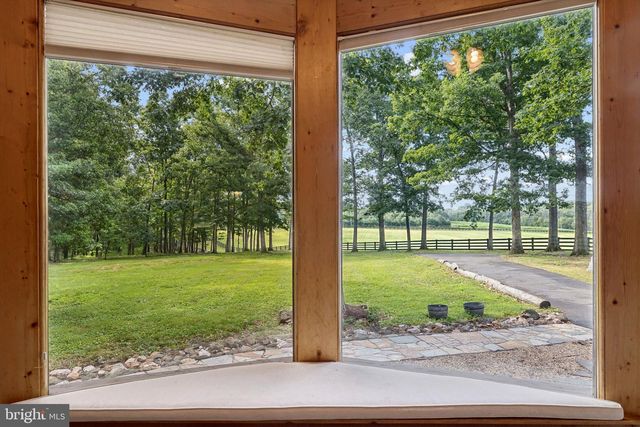 10904 MANLEY RD, Nokesville, VA 20181