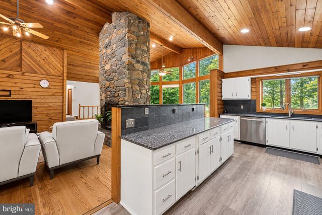 10904 MANLEY RD, Nokesville, VA 20181