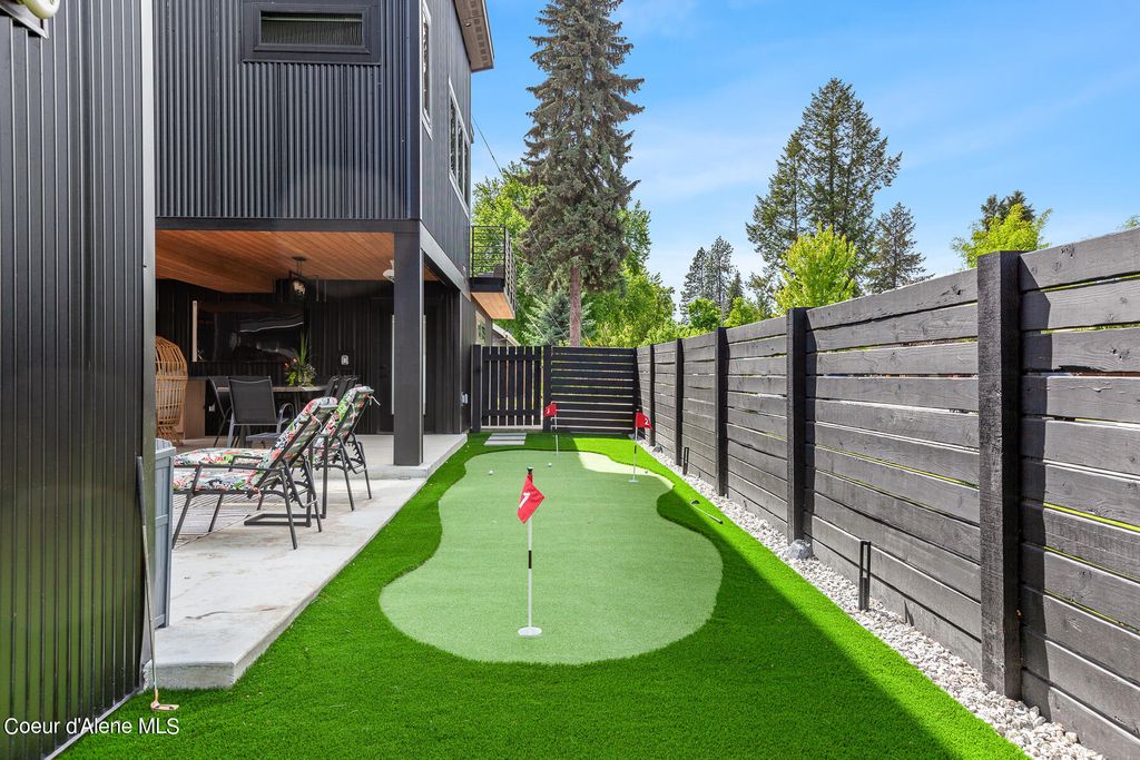 301 S 17TH ST, Coeur d'Alene, ID 83814 photo 4