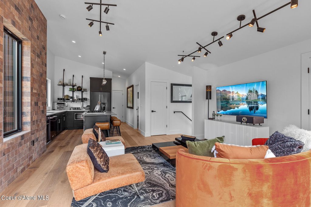 301 S 17TH ST, Coeur d'Alene, ID 83814 photo 42