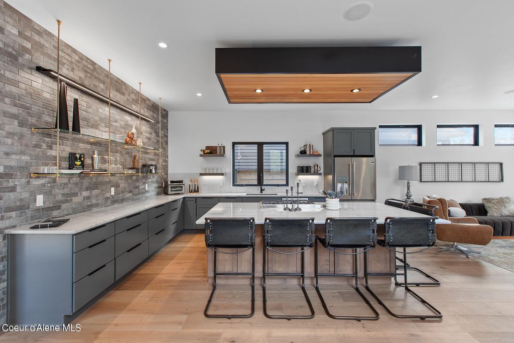 301 S 17TH ST, Coeur d'Alene, ID 83814 photo 6