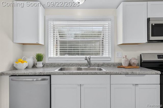 16170 S Huron River Drive, Romulus, MI 48174