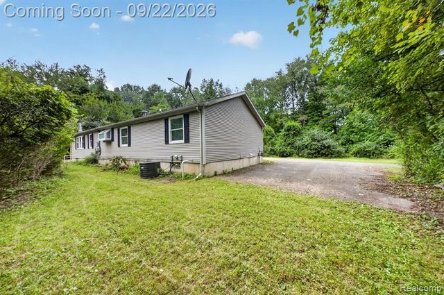 16170 S Huron River Drive, Romulus, MI 48174