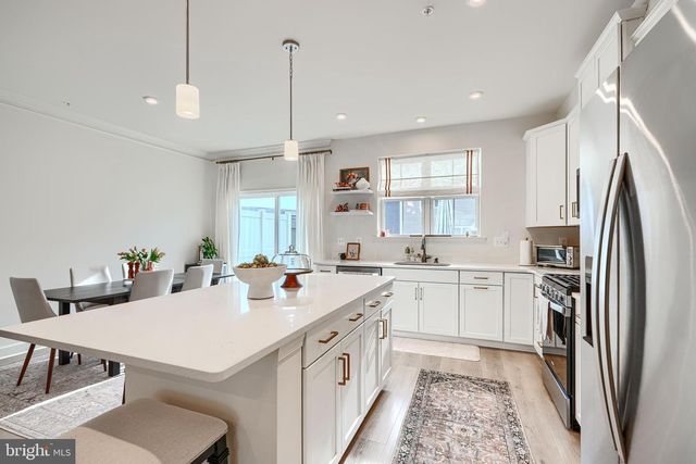 1823 IRIS LN, Hanover, MD 21076