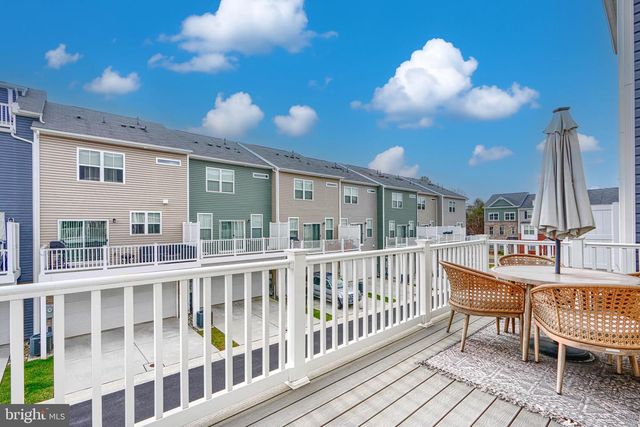 1823 IRIS LN, Hanover, MD 21076