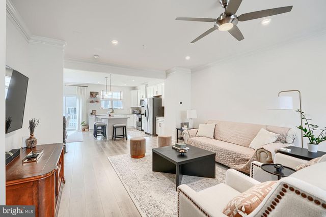 1823 IRIS LN, Hanover, MD 21076