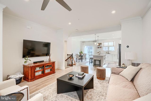 1823 IRIS LN, Hanover, MD 21076