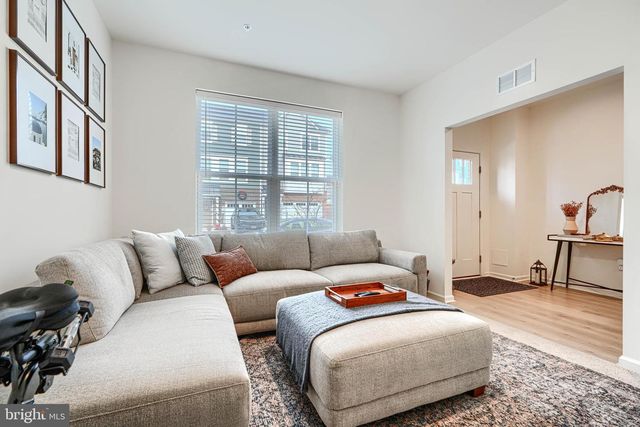 1823 IRIS LN, Hanover, MD 21076