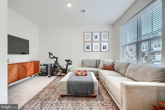 1823 IRIS LN, Hanover, MD 21076