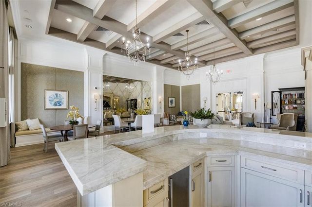 13458 Sumter LN, Naples, FL 34109