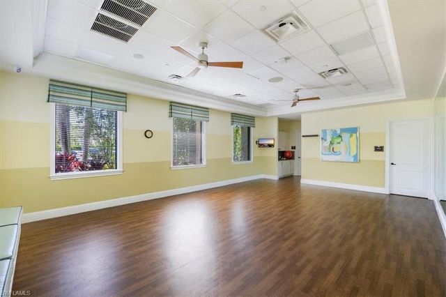 13458 Sumter LN, Naples, FL 34109