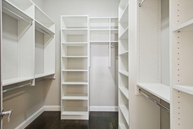 333 Brownstones NE Circle, Atlanta, GA 30312