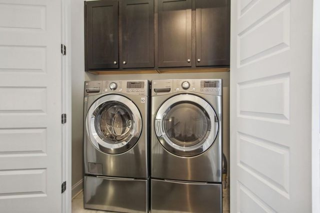 333 Brownstones NE Circle, Atlanta, GA 30312