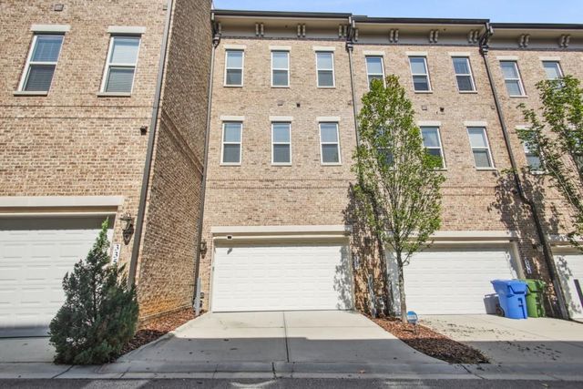 333 Brownstones NE Circle, Atlanta, GA 30312