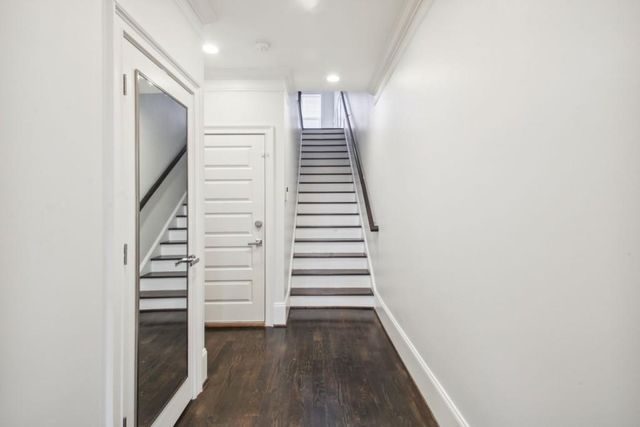 333 Brownstones NE Circle, Atlanta, GA 30312