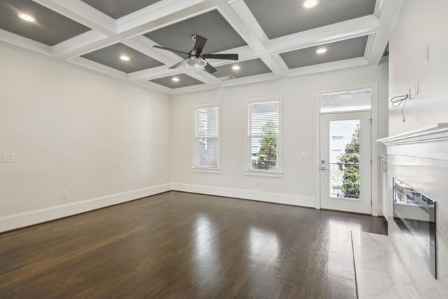 333 Brownstones NE Circle, Atlanta, GA 30312