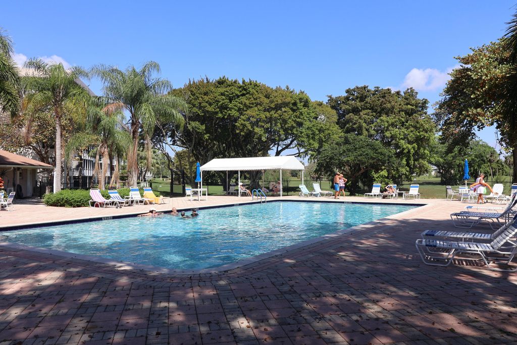 2651 S Palm Aire Drive 101, Pompano Beach, FL 33069