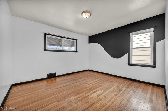 5365 E 131st Street, Garfield Heights, OH 44125