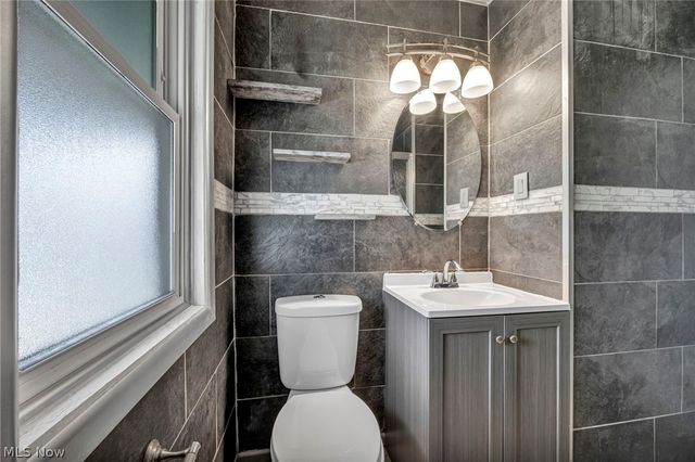 5365 E 131st Street, Garfield Heights, OH 44125