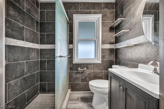 5365 E 131st Street, Garfield Heights, OH 44125