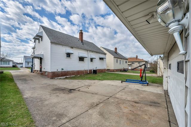 5365 E 131st Street, Garfield Heights, OH 44125