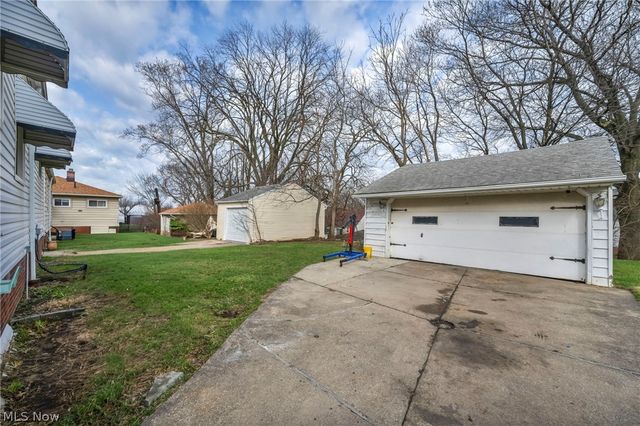 5365 E 131st Street, Garfield Heights, OH 44125