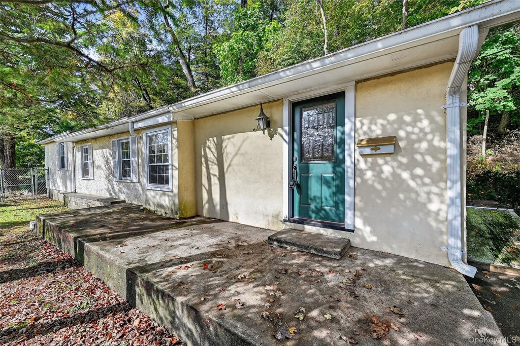 27 Richard Street, Sloatsburg, NY 10974 — exterior