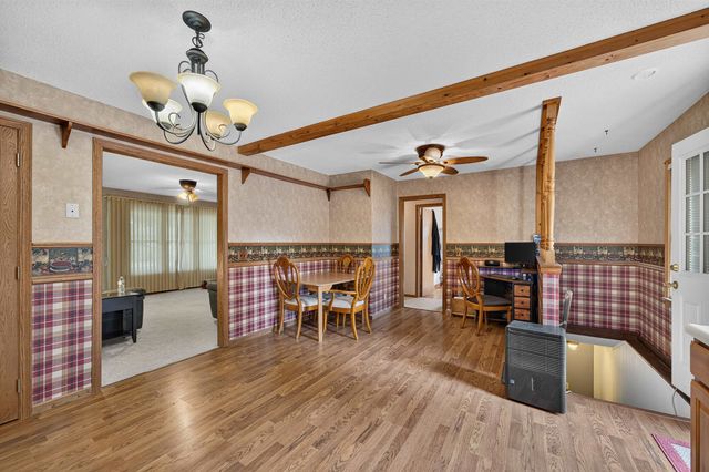 209 W Hunter, Haysville, KS 67060