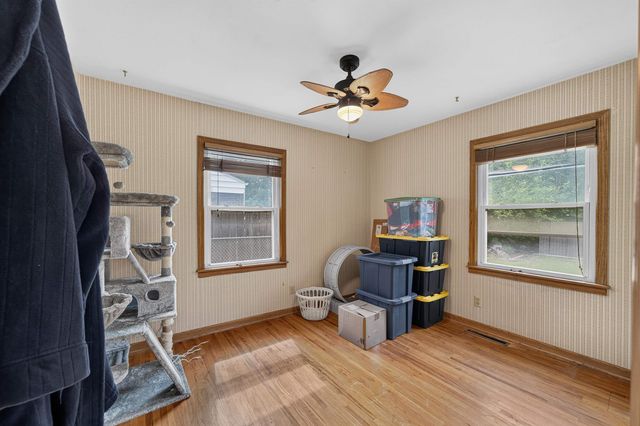 209 W Hunter, Haysville, KS 67060