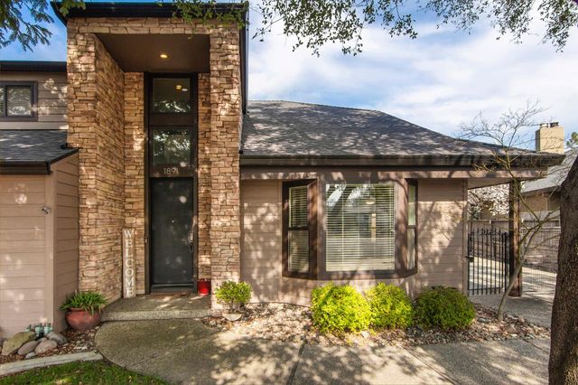 1891 Balboa Dr, Roseville, CA 95661