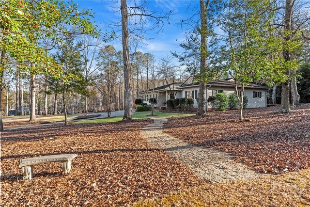 272 Chesterfield Road, Bogart, GA 30622