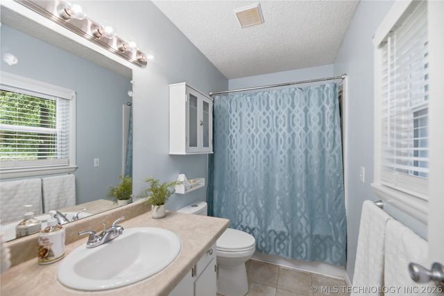1575 E 565 Road, Locust Grove, OK 74352