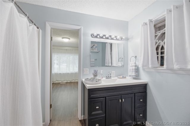 1575 E 565 Road, Locust Grove, OK 74352