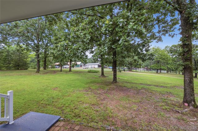 1575 E 565 Road, Locust Grove, OK 74352