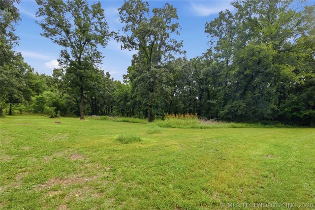 1575 E 565 Road, Locust Grove, OK 74352