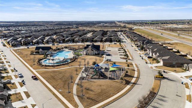 16032 Farringdon Street, Fort Worth, TX 76247