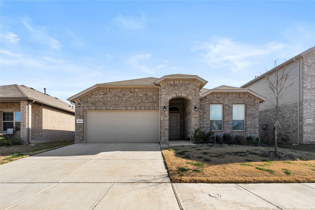 16032 Farringdon Street, Fort Worth, TX 76247