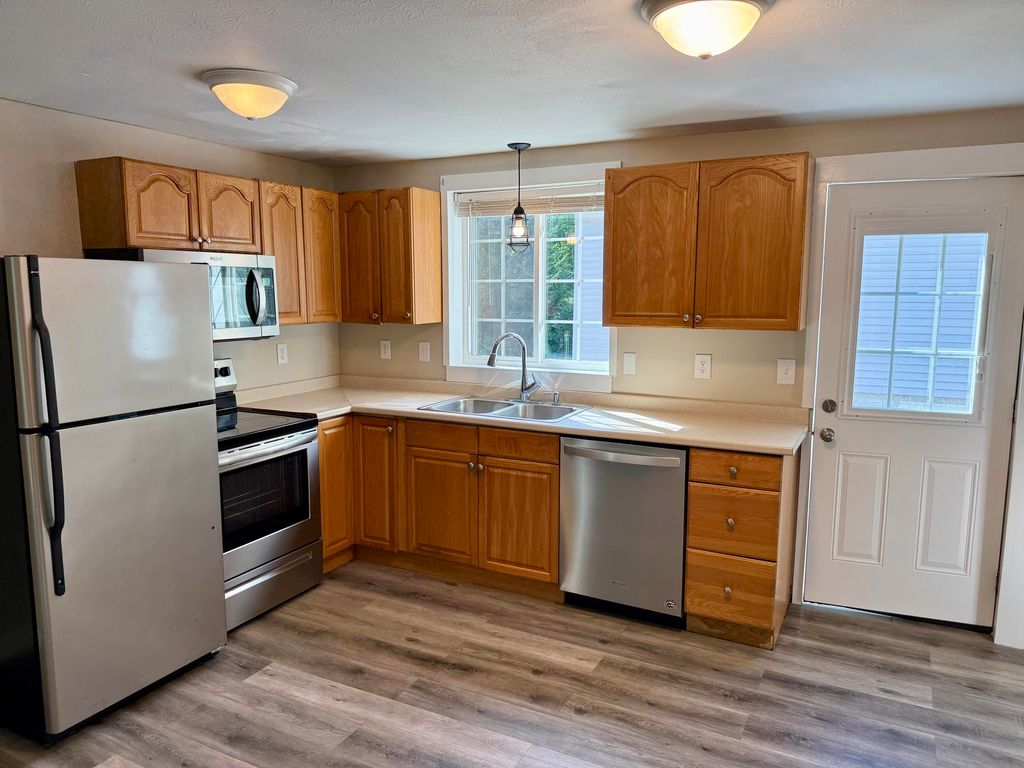 56 Eastern Avenue, North Berwick, ME 03906 — photo 5
