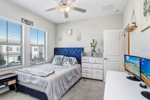 31886 BLUE PASSING LOOP, Wesley Chapel, FL 33545