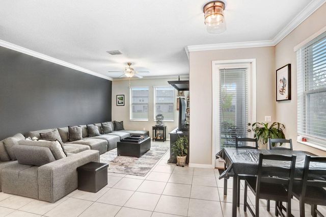 31886 BLUE PASSING LOOP, Wesley Chapel, FL 33545