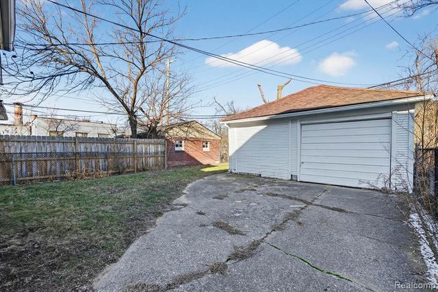 15888 Ohio Street, Detroit, MI 48238