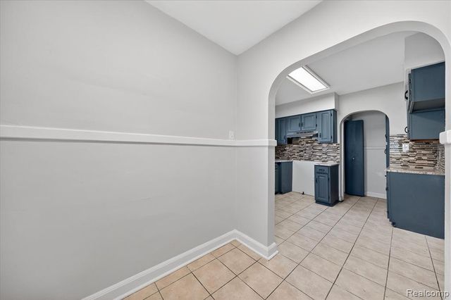 15888 Ohio Street, Detroit, MI 48238