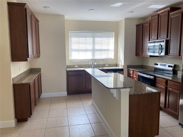 834 CALLISTA CAY LOOP, Tarpon Springs, FL 34689